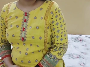 Desi Brit bhabi and her Indian step-mommy, Mature Bhabi, get crazy with always understudy surrounding off the hook Hindi audio